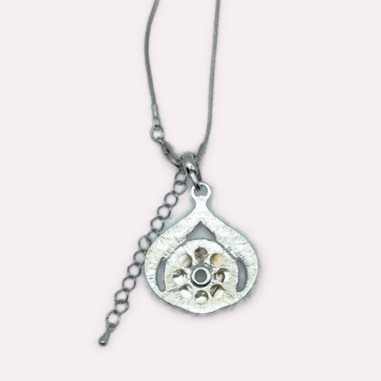 Rhinestone Teardrop Snap Necklace (Silver)
